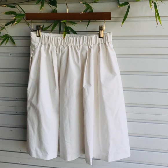 High Waisted Dry Stretch Tucked Skirt - Picture 4 of 8